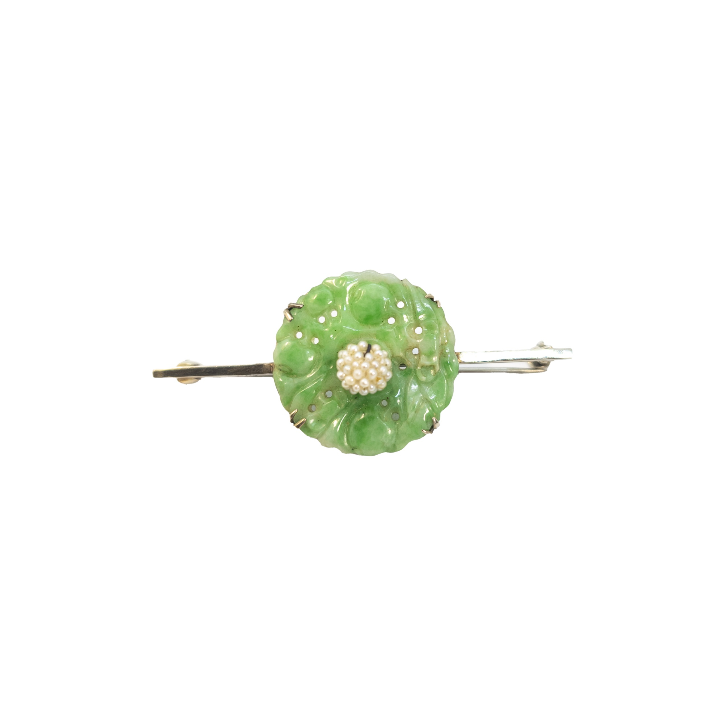 Chinese, Circa 1910, A jadeite and seed pearl brooch - Image 2 of 3