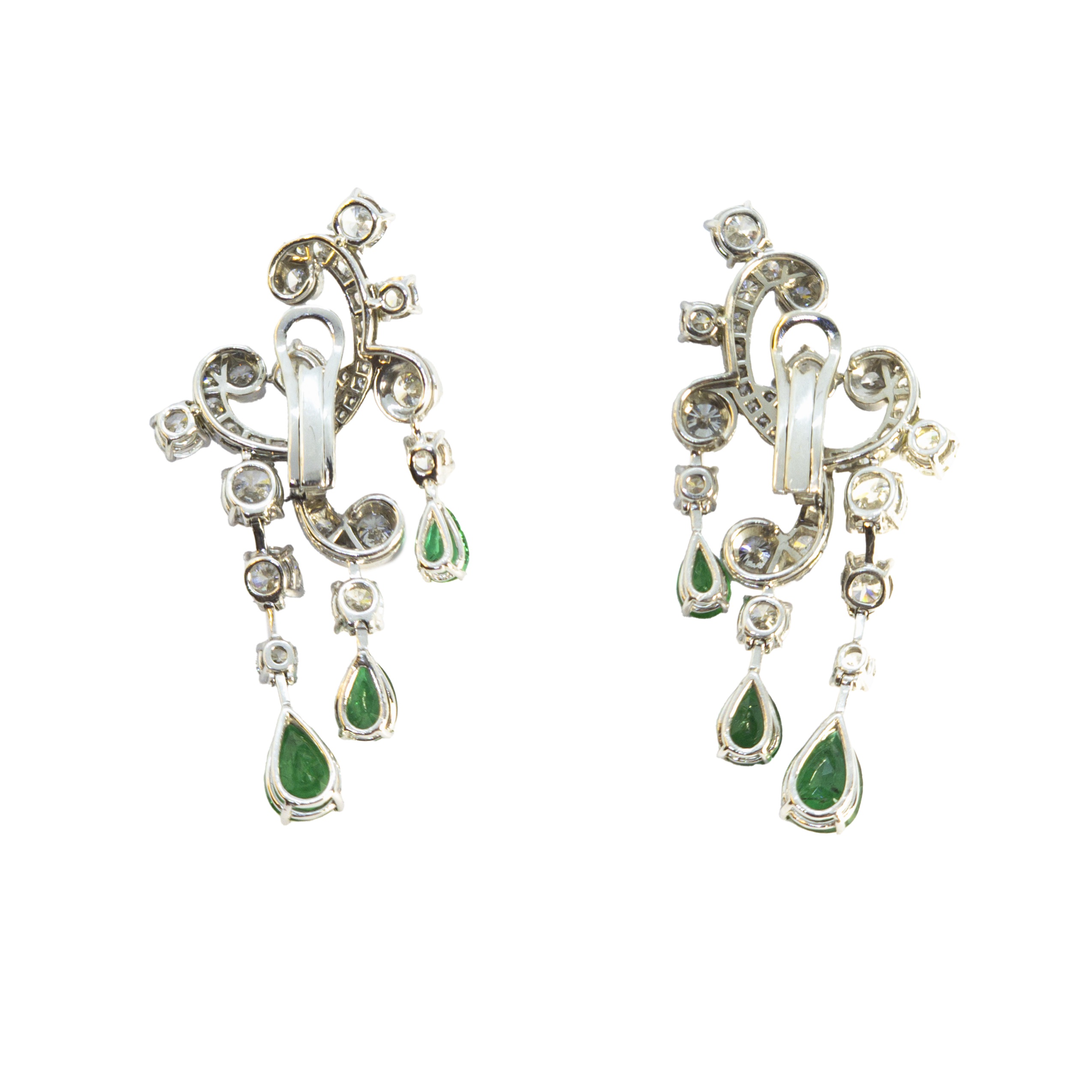 European, Circa 1980, A fine and attractive pair of diamond and emerald earrings - Image 2 of 2