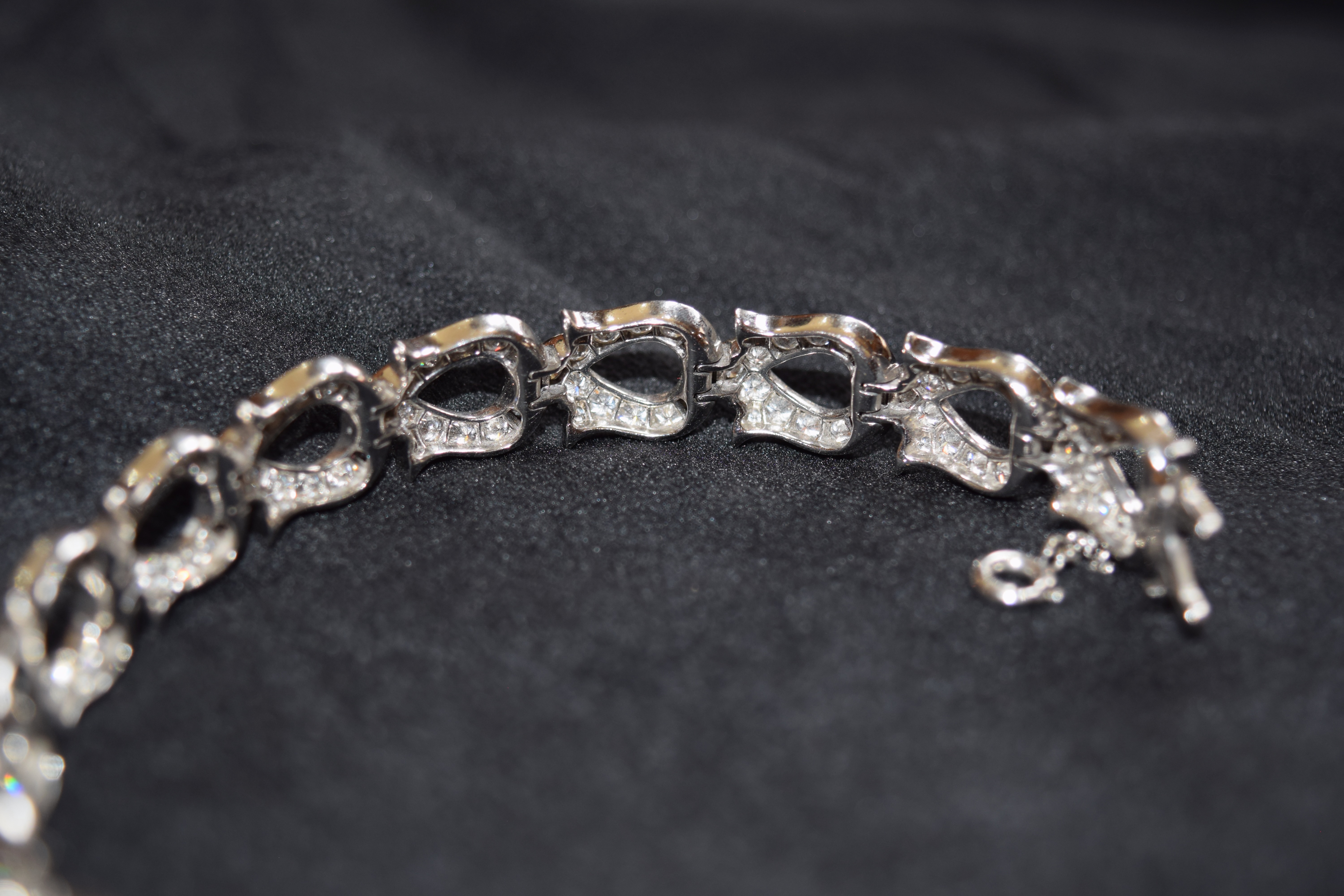 Cartier, Paris, Circa 1990, A fine diamond and 18 carat white gold 'fuchsia' bracelet - Image 4 of 7