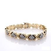 18k Yellow Gold XO Pattern Pave Diamond Bracelet