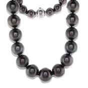 Mikimoto 18k White Gold Graduated Black South Sea Pearl Necklace