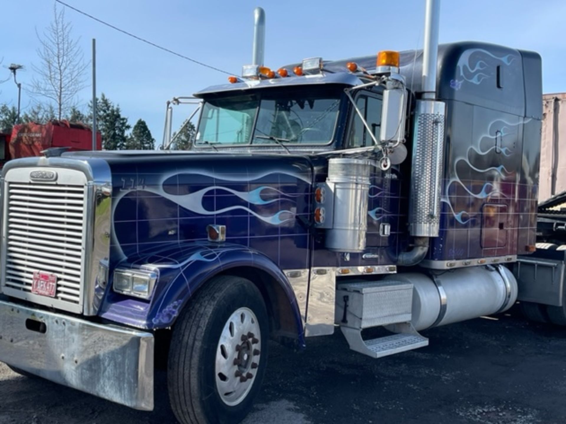 Freightliner Classic, Molalla, OR - Image 2 of 11