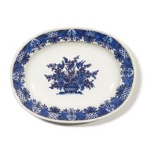 Two German Fayence Oval Platters, 18th Century | Zwei deutsche ovale Fayence-Schalen, 18. Jahrhunder