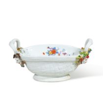 A Meissen Two-Handled Oval Basket, Circa 1735 | Ein ovaler zweihenkeliger Meissen Korb, um 1735