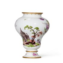 A Frankenthal Baluster Vase, Circa 1759 | Eine Frankenthal Balustervase, um 1759