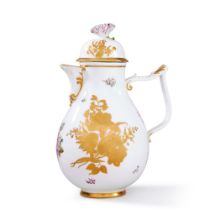 A Meissen Coffeepot and Cover, Circa 1745 | Eine Meissen Kaffeekanne mit Deckel, um 1745