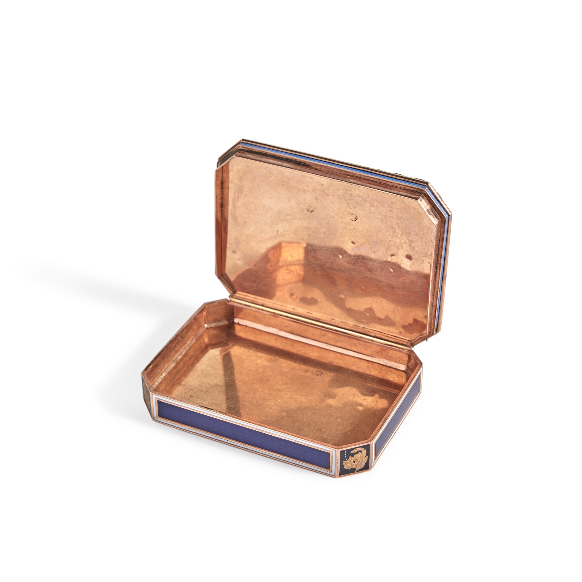A gold and enamel snuff box, Hanau, circa 1805, - Image 2 of 6