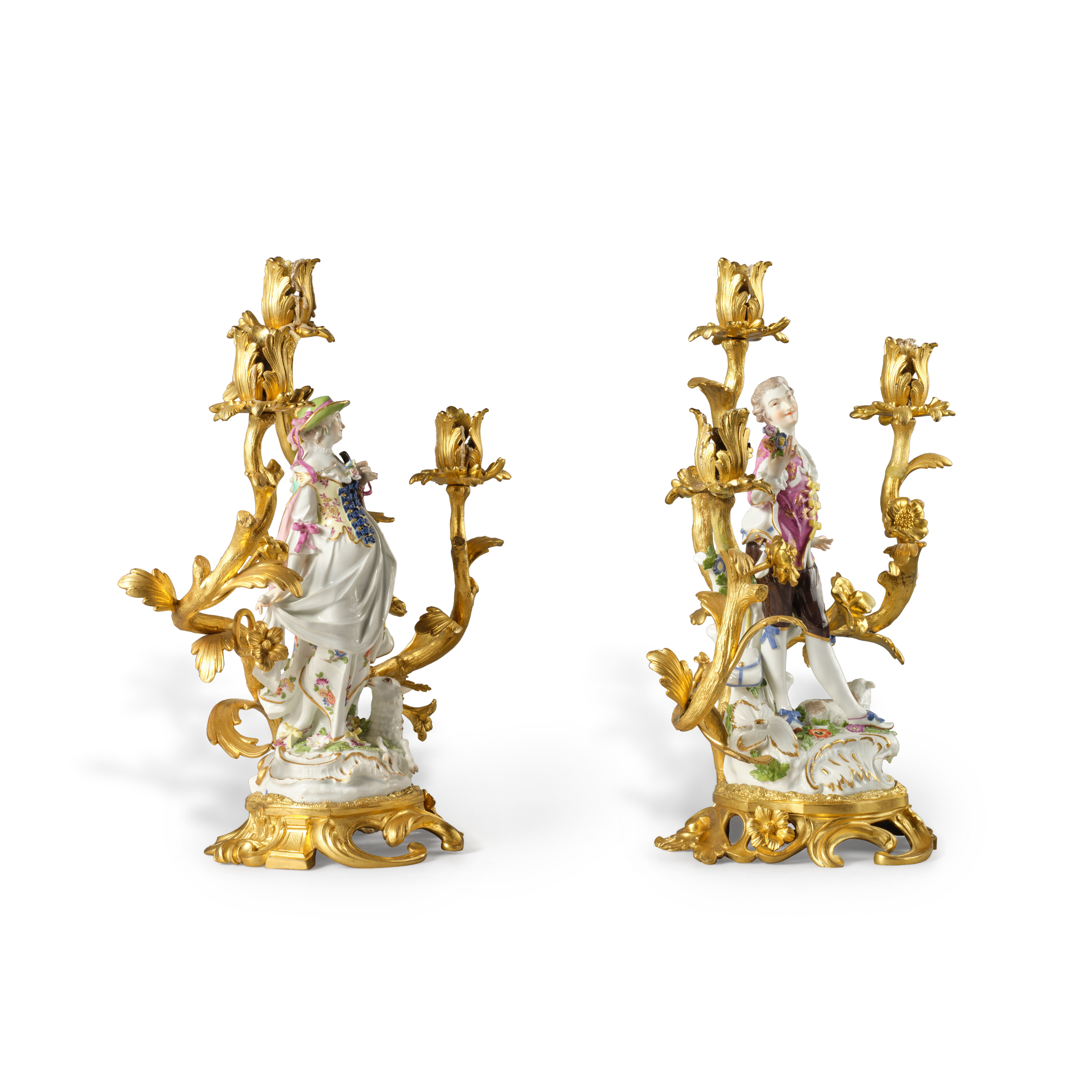 A Pair of Louis XV Gilt-Bronze and Meissen Porcelain Three-Branch Candelabra, Mid-18th Century - Bild 2 aus 3