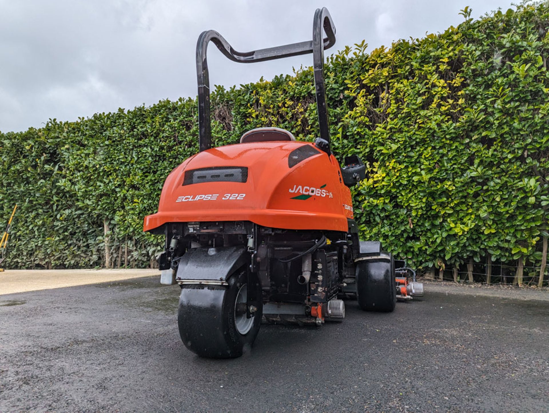 Jacobsen Eclipse 322 Hybrid 2WD Mower. - Image 5 of 10