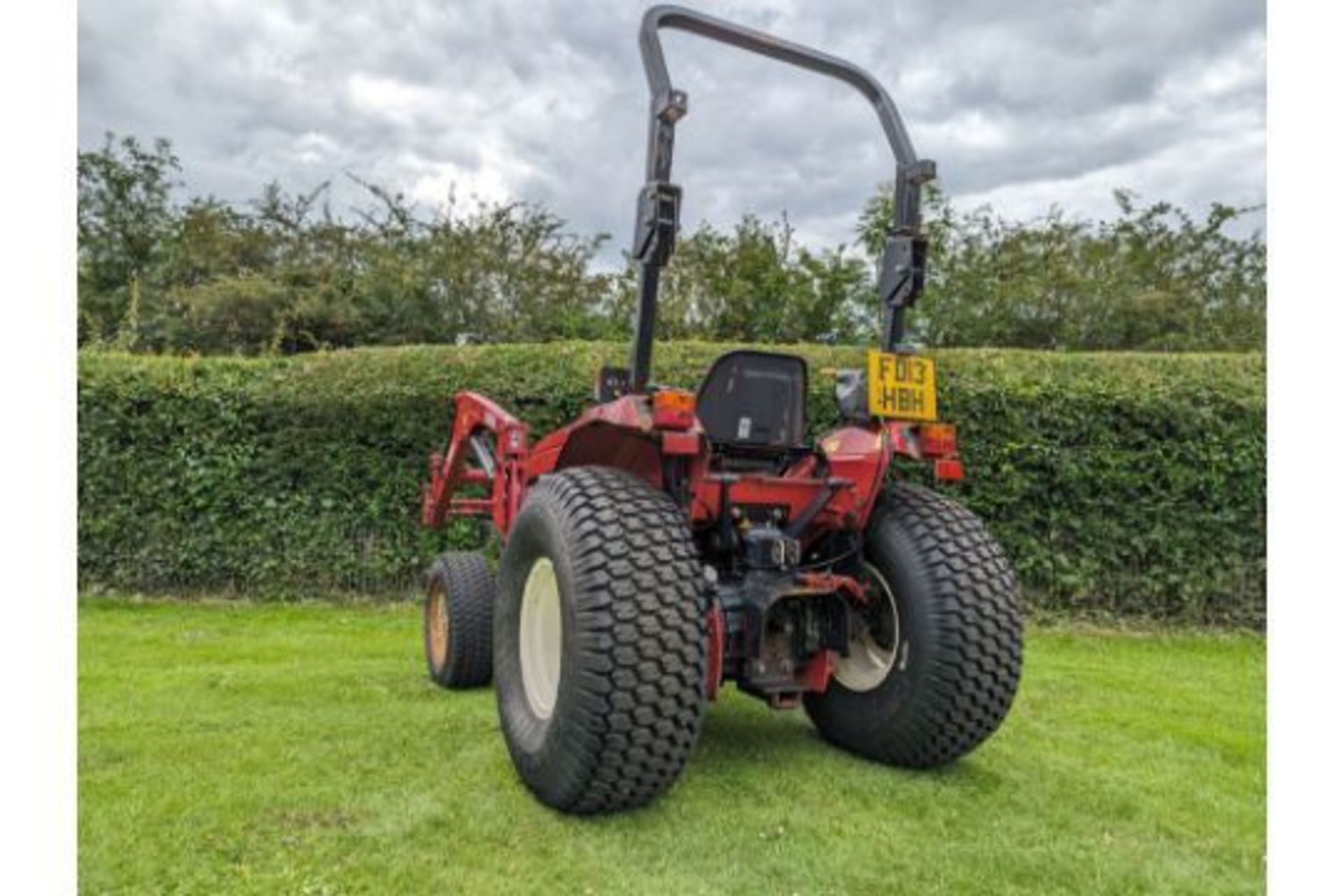 2013 Shibaura ST333 Compact Tractor With Lewis 25QH Loader Attachment 1848 Hours - Image 10 of 11