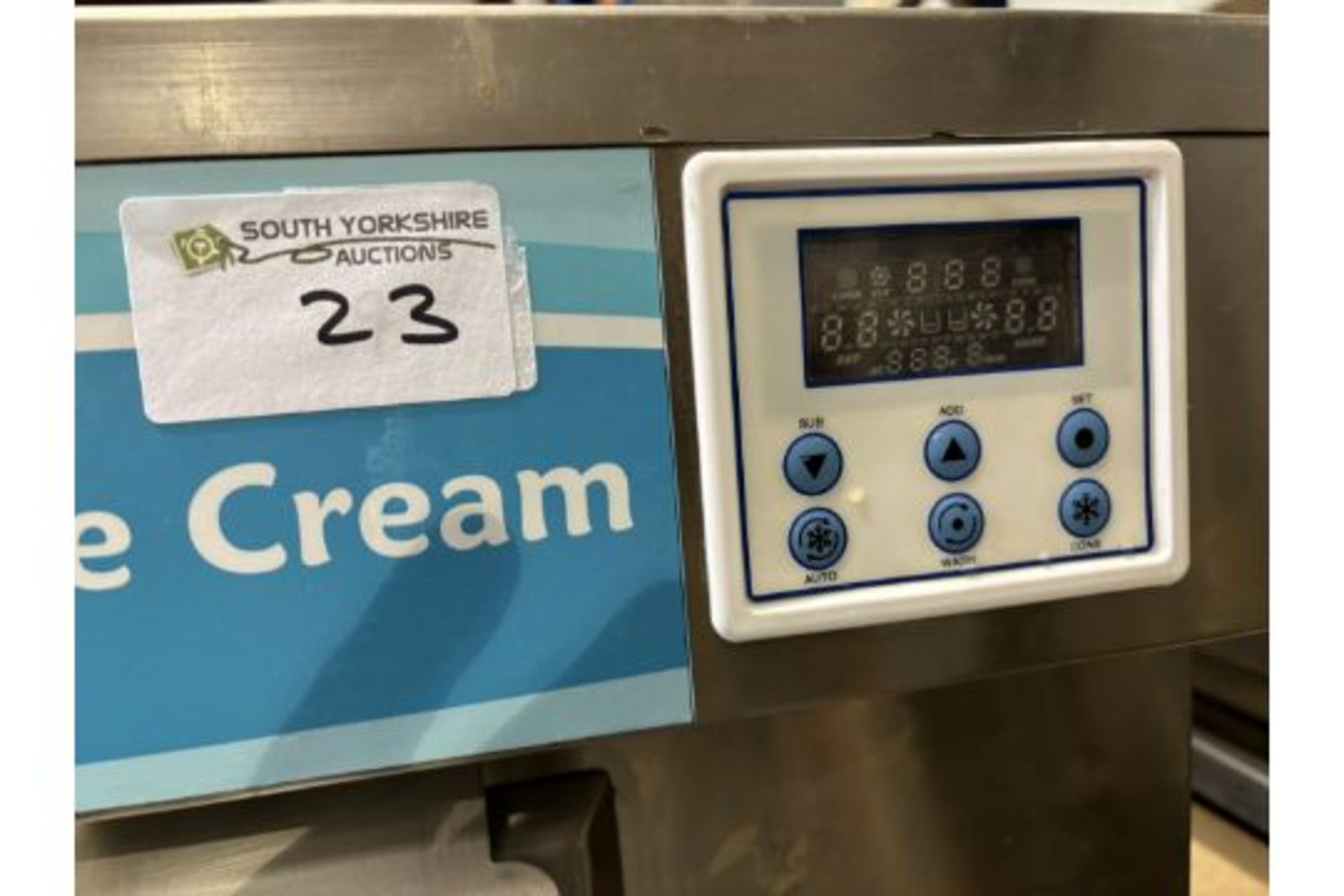 Supreme ice cream Single Nozzel Ice Cream Machine - Image 3 of 4