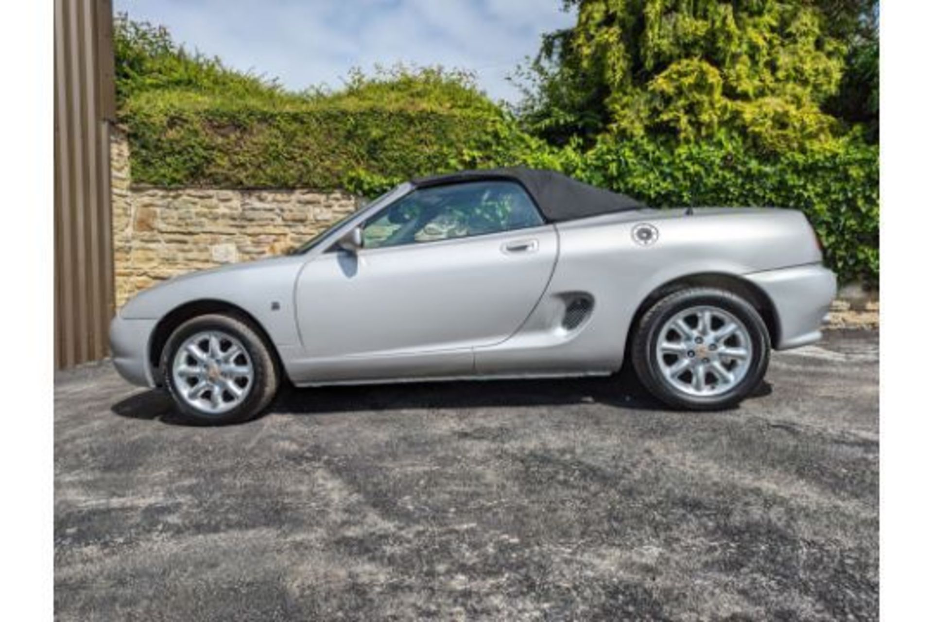 MG MGF Convertible Silver Registered Year 2000 (W Reg) 97545 Miles 1.8L, - Image 2 of 11