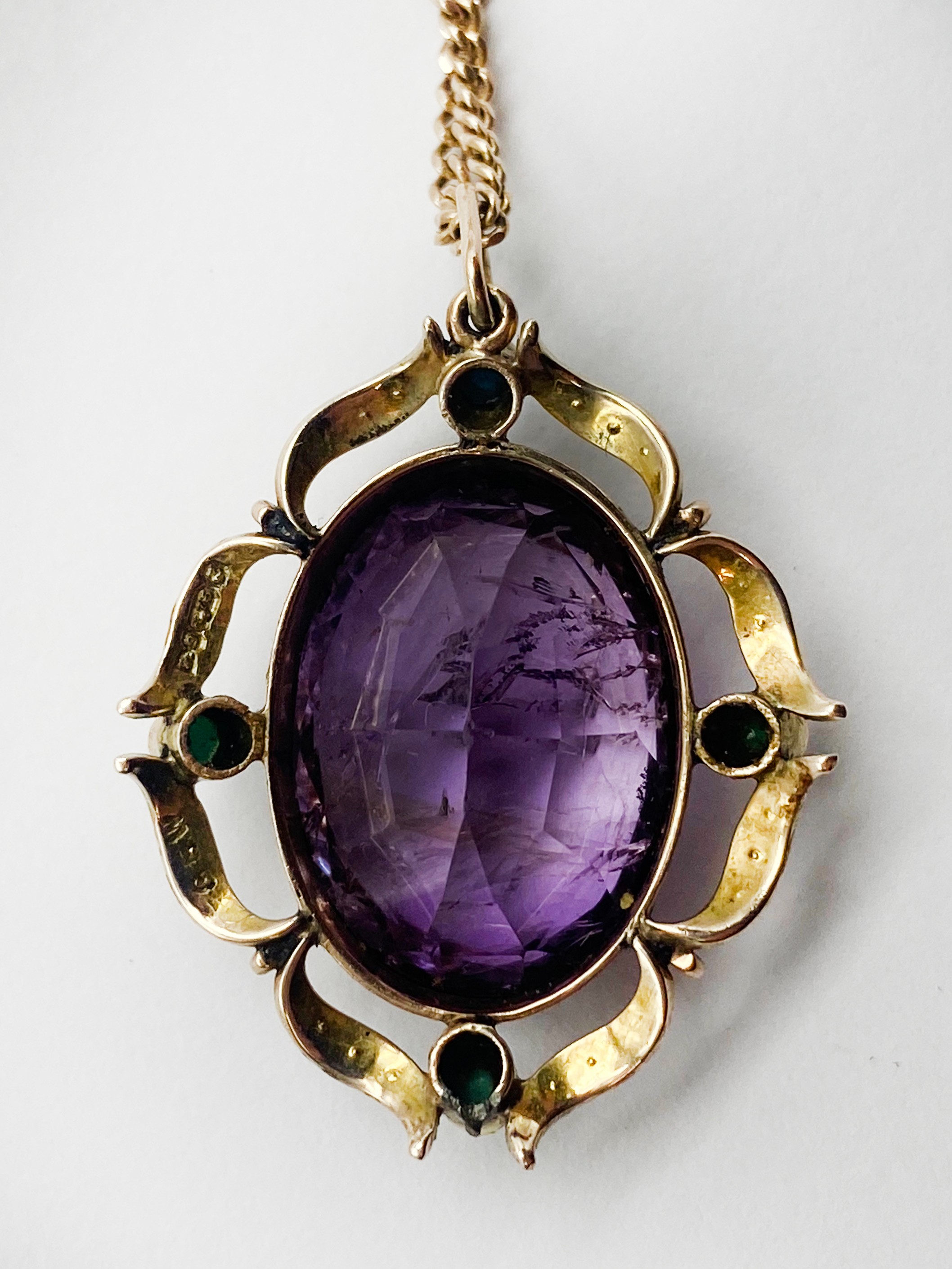 9CT GOLD AMETHYST, TURQUOISE & SEED PEAL PENDANT AND CHAIN - Image 4 of 4