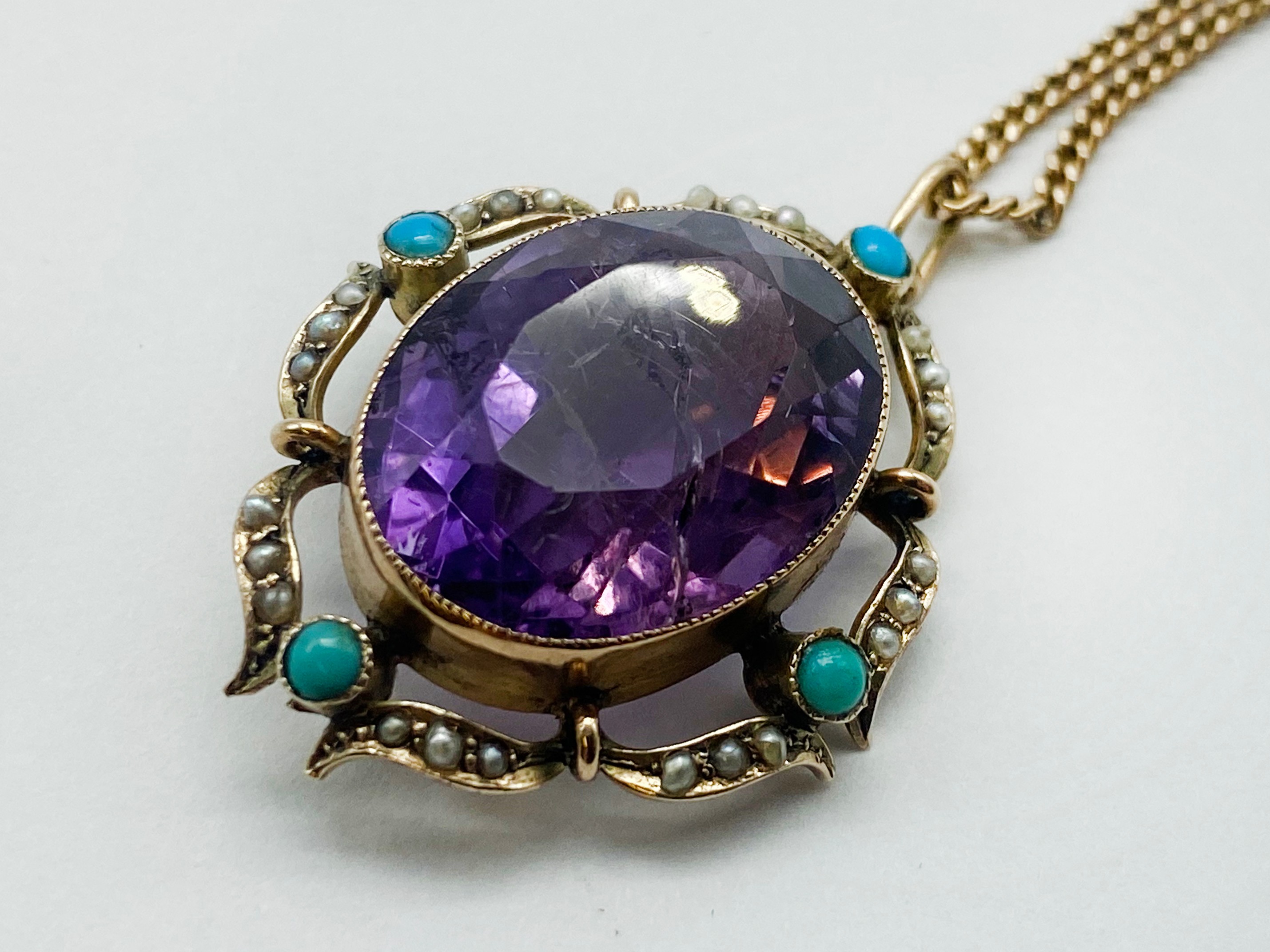 9CT GOLD AMETHYST, TURQUOISE & SEED PEAL PENDANT AND CHAIN - Image 2 of 4