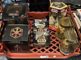 TRAY OF BOXED STAR WARS FIGURES TO INCLUDE DARTH MALGUS STATUE ETC