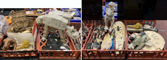 FOUR TRAYS OF VINTAGE STAR WARS KENNER / PALITOY / LUCAS FILMS