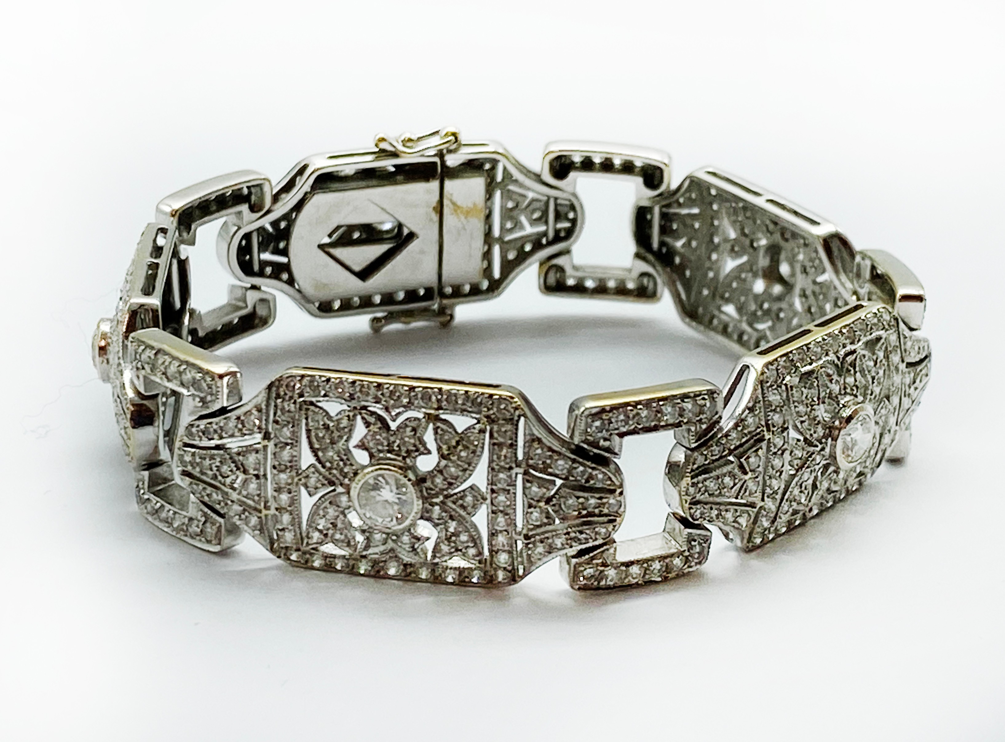 GOLD AND DIAMOND BRACELET - APPROX 11CT - Image 3 of 3