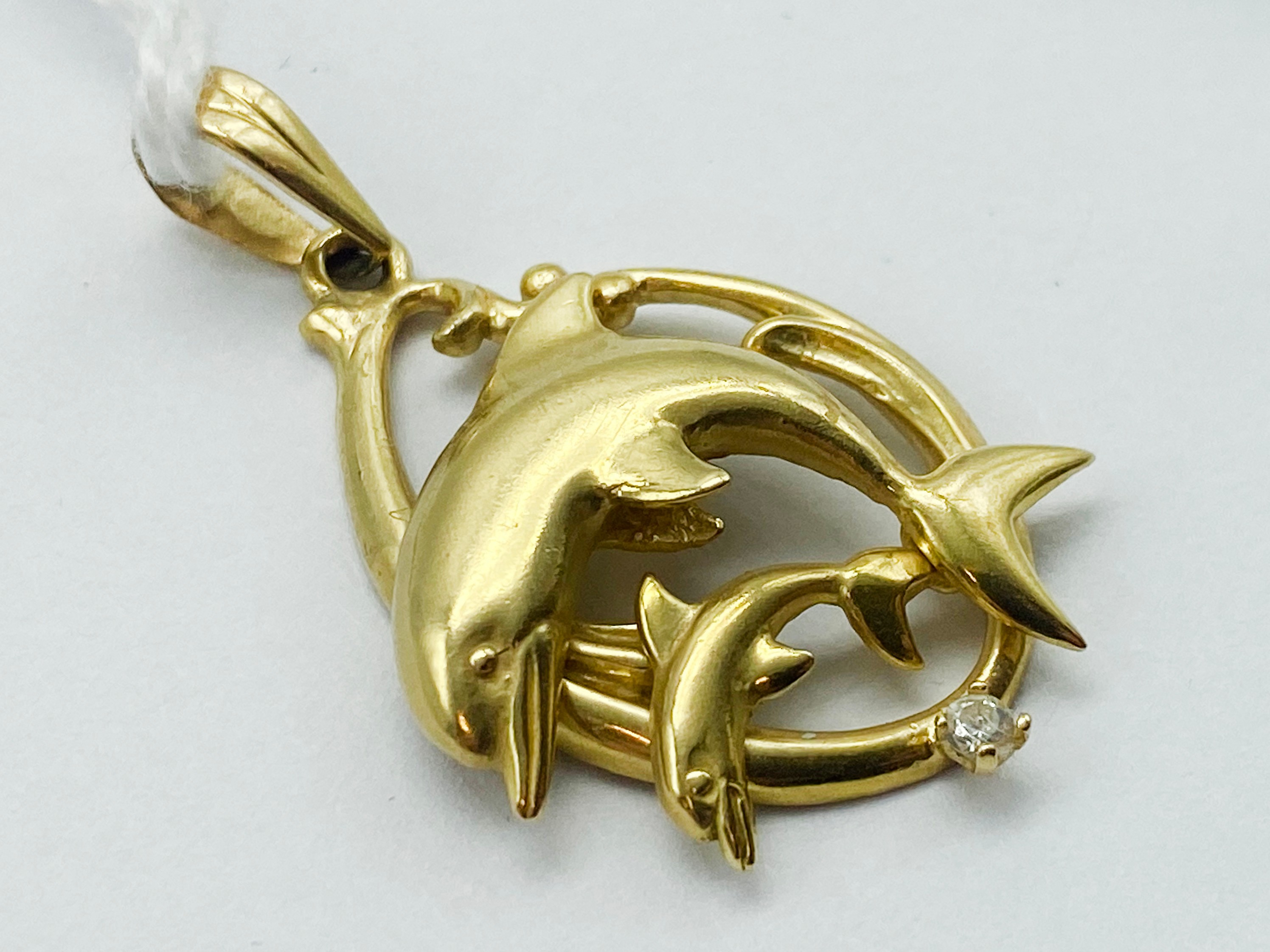 9CT GOLD DOLPHIN PENDANT - Image 2 of 3