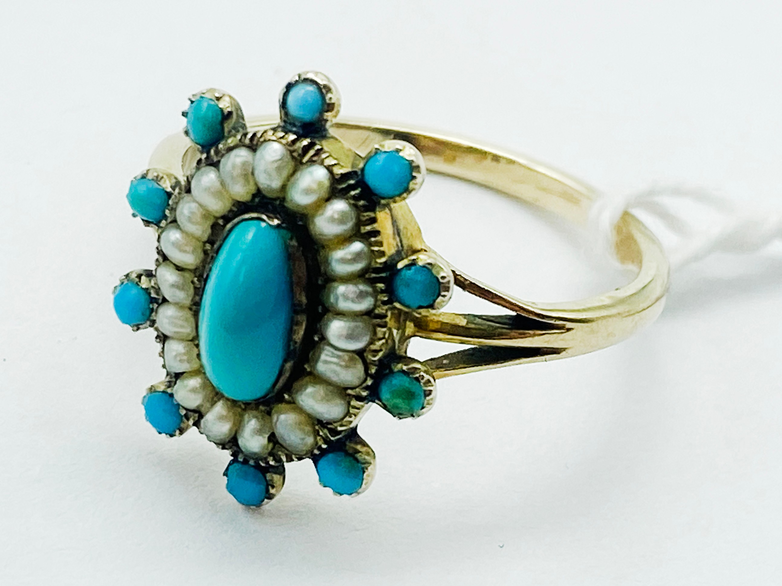 9CT GOLD SEED PEARL & TURQUOISE RING