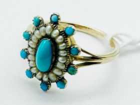 9CT GOLD SEED PEARL & TURQUOISE RING