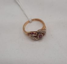 18CT GOLD RUBY & DIAMOND RING - APPROX 4.30 GRAMS