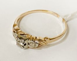 18CT YELLOW GOLD & DIAMOND RING (R) 1.7 GRAMS