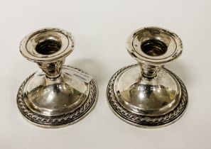 PAIR OF SILVER CANDLESTICKS 7.5CMS (H) APPROX