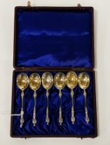 SIX HM SILVER SPOON SET - CASED - 2 OZS APPROX