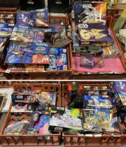 LARGE COLLECTION OF STAR WARS FIGURES AND ACCESSORIES TO INCLUDE STAR WARS MICRO MACHINES, POTF