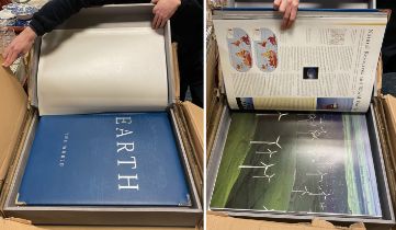 MAP CARTE - EARTH B Y MILLENIUM HOPUSE - LIMITED EDITION GIANT BOOK