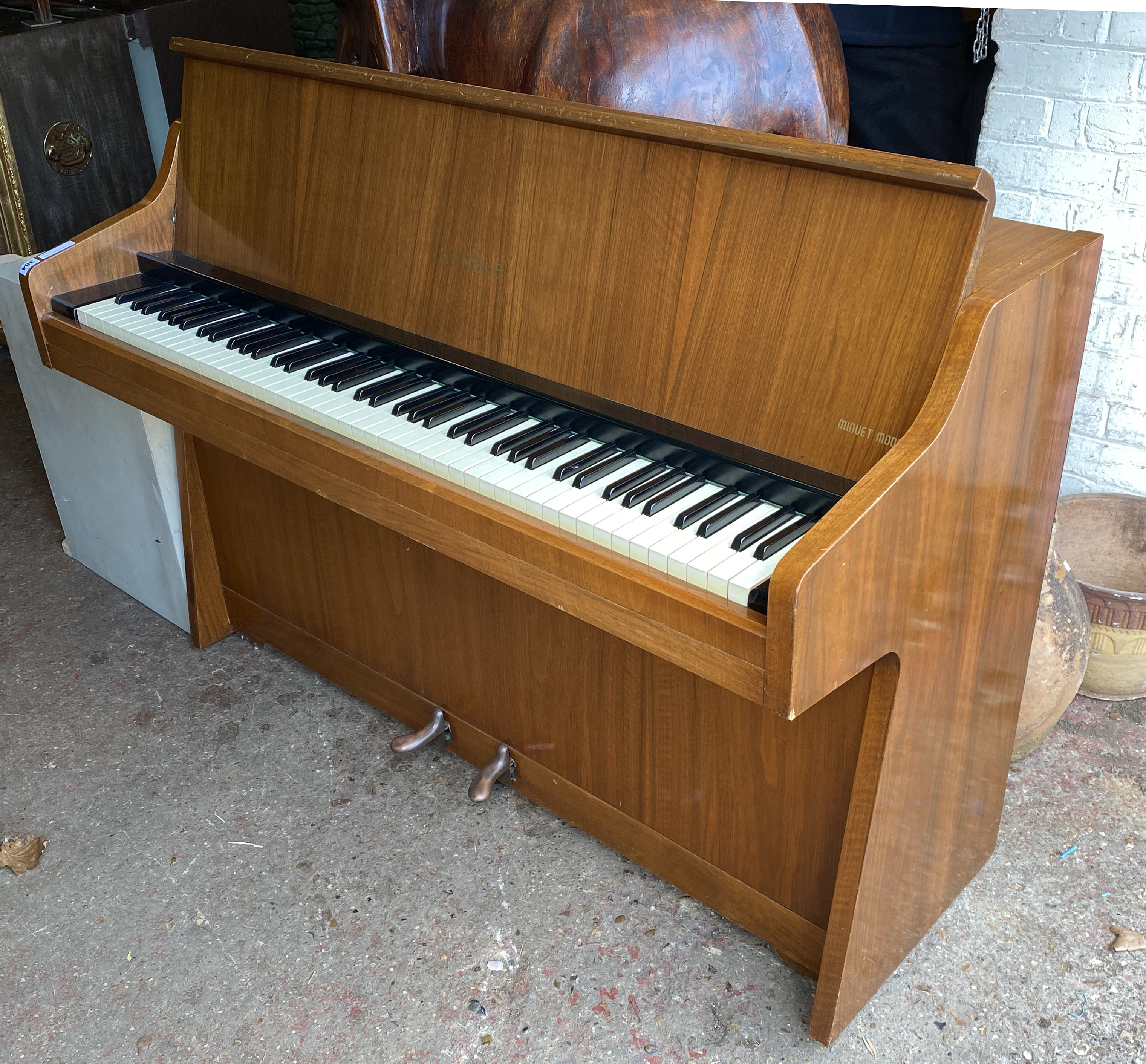 KIMBLE UPRIGHT PIANO