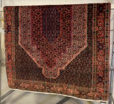 FINE SOUTH WEST PERSIAN SENNEH RUG 165CMS X 128CMS