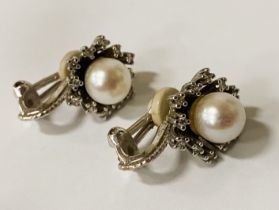 18CT WHITE GOLD EARRINGS (CLIP ON) WITH PEARL CENTRE SURROUNDED BY DIAMONDS