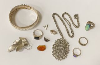 QTY OF SILVER JEWELLERY