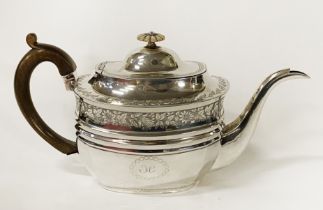 GEORGIAN H/M SILVER TEAPOT 19OZS