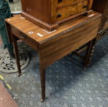 MAHOGANY DROPLEAF TABLE