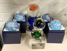 QTY GLASS PAPERWEIGHTS - 1 A/F