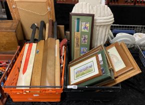 COLLECTION OF CRICKET MEMORABILIA TO INCLUDE 4 SIGNED CRICKET BATS