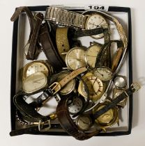 COLLECTION OF VINTAGE WATCHES A/F WITH A 9CT GOLD CASED WATCH