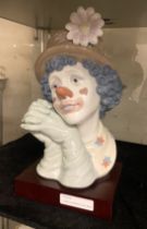 LLADRO CLOWN BUST ON A WOODEN BASE 30CMS