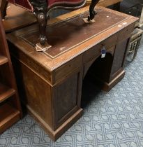 SMALL LEATHER TOP WRITING DESK