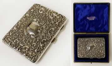 HM SILVER CHESTER 1902 EMBOSSED CARD HOLDER WITH PROPELLING PENCIL IN BOX - 4 IMP OZS APPROX
