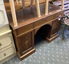 SMALL LEATHER TOP WRITING DESK