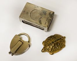 HM SILVER MATCHBOX WITH TORTOISE VESTA & PADLOCK VESTA