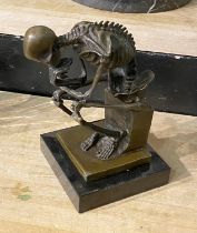 BRONZE SKELETON THINKER 23CMS (H) APPROX