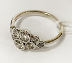 9CT WHITE GOLD MULTI STONE RING - APPROX 1CT DIAMONDS - SIZE M