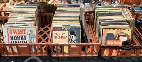 LARGE COLLECTION OF LP'S - MOSTLY CLASSICAL