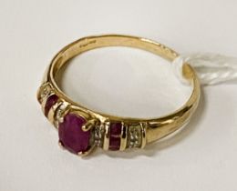 GOLD & RUBY RING SIZE P - APPROX 1.7 GRAMS