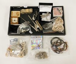 TRAY OF MOSTLY SILVER & EARLY COSTUME JEWELLERY & WATCHES