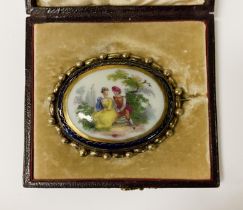 GOLD PLATED VICTORIAN ENAMELLED BROOCH WITH ORIGINAL BOX
